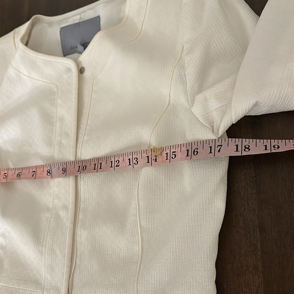 Women's Cream Structured Round-Neck Jacket - Picture 8 of 8